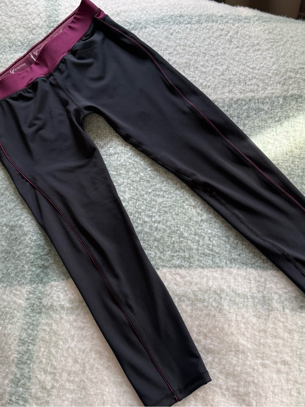 Freddy Women's Black Capri Leggings with Burgundy Waistband